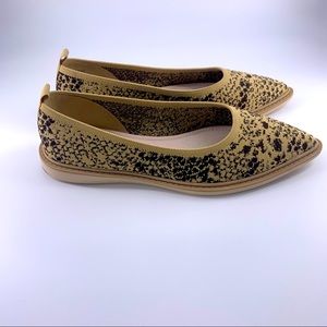 Women’s Louise Etcie Flats Size 8.5 Tan and Brown